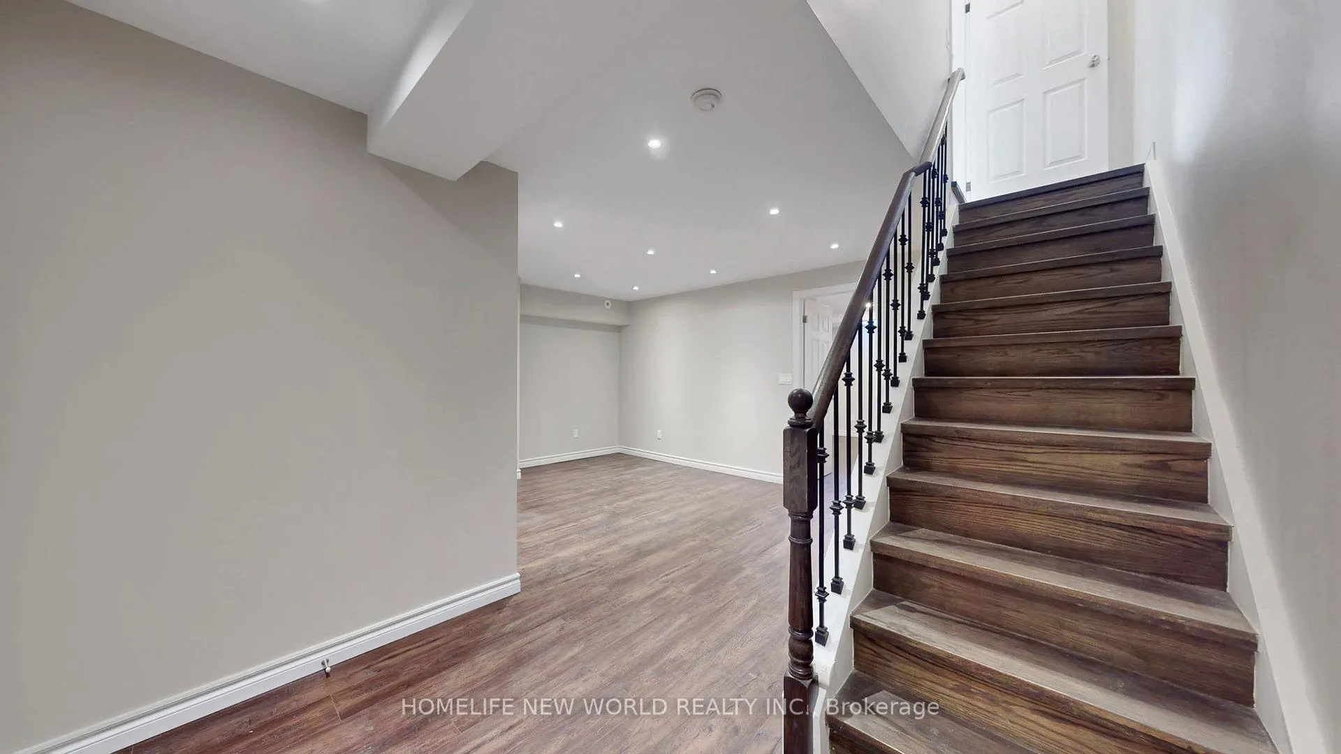 Photo 36 of 796 Bur Oak Avenue, Markham, Wismer — HOMEH