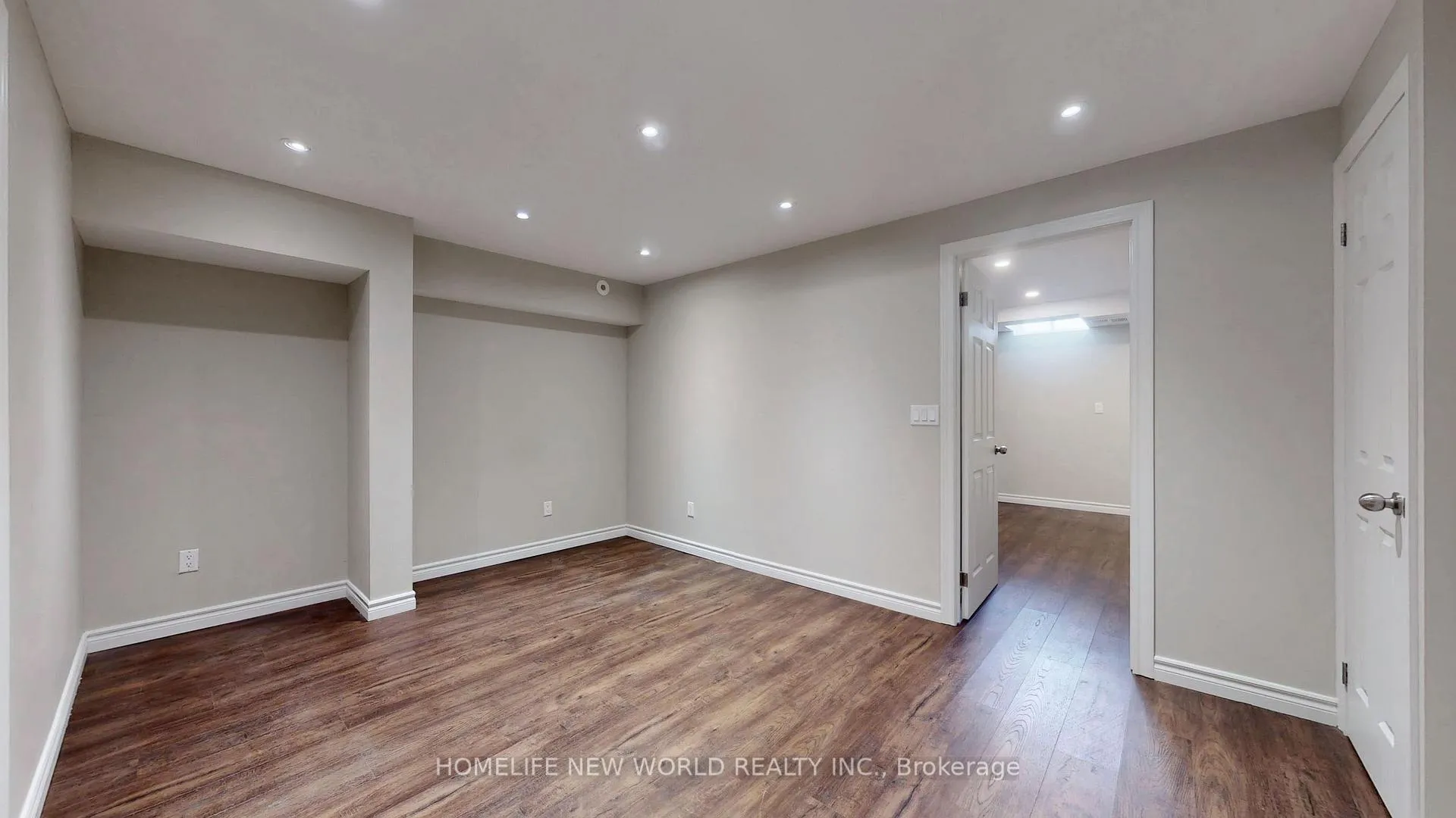 Photo 37 of 796 Bur Oak Avenue, Markham, Wismer — HOMEH