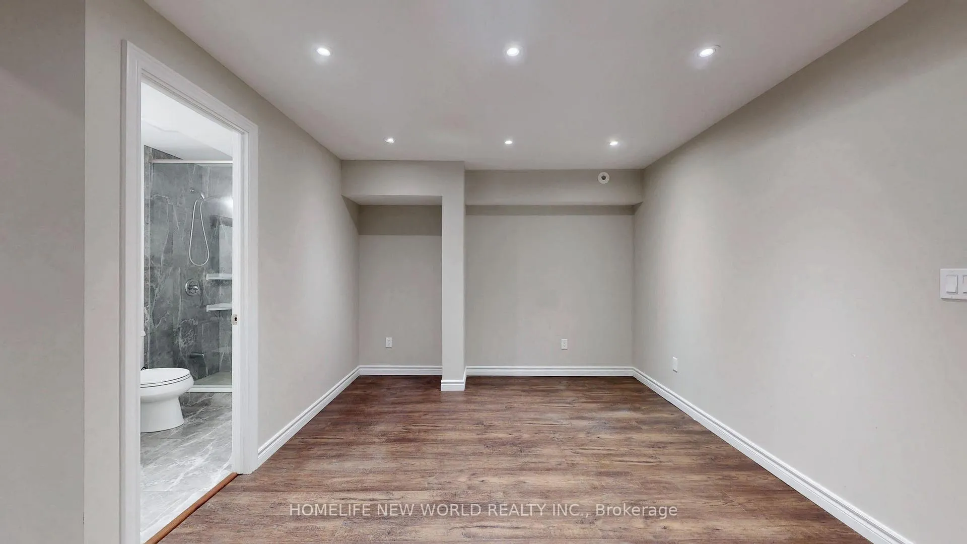 Photo 38 of 796 Bur Oak Avenue, Markham, Wismer — HOMEH