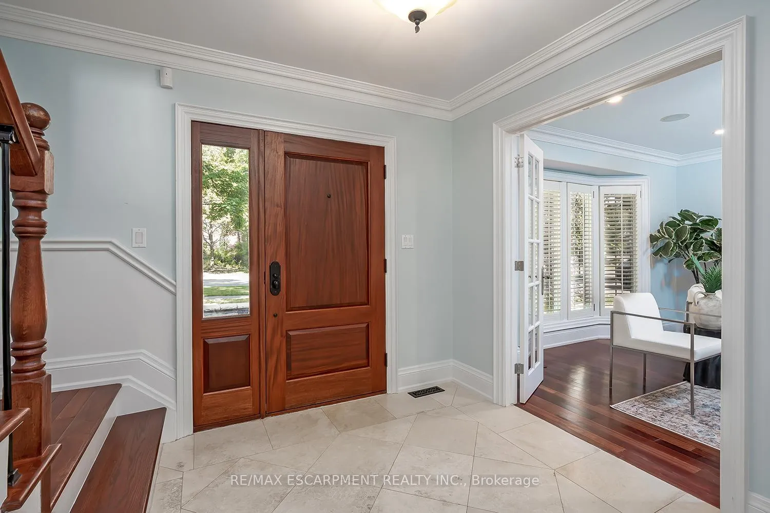 Photo 4 of 2428 Lakeshore Road, Burlington, Brant — HOMEH