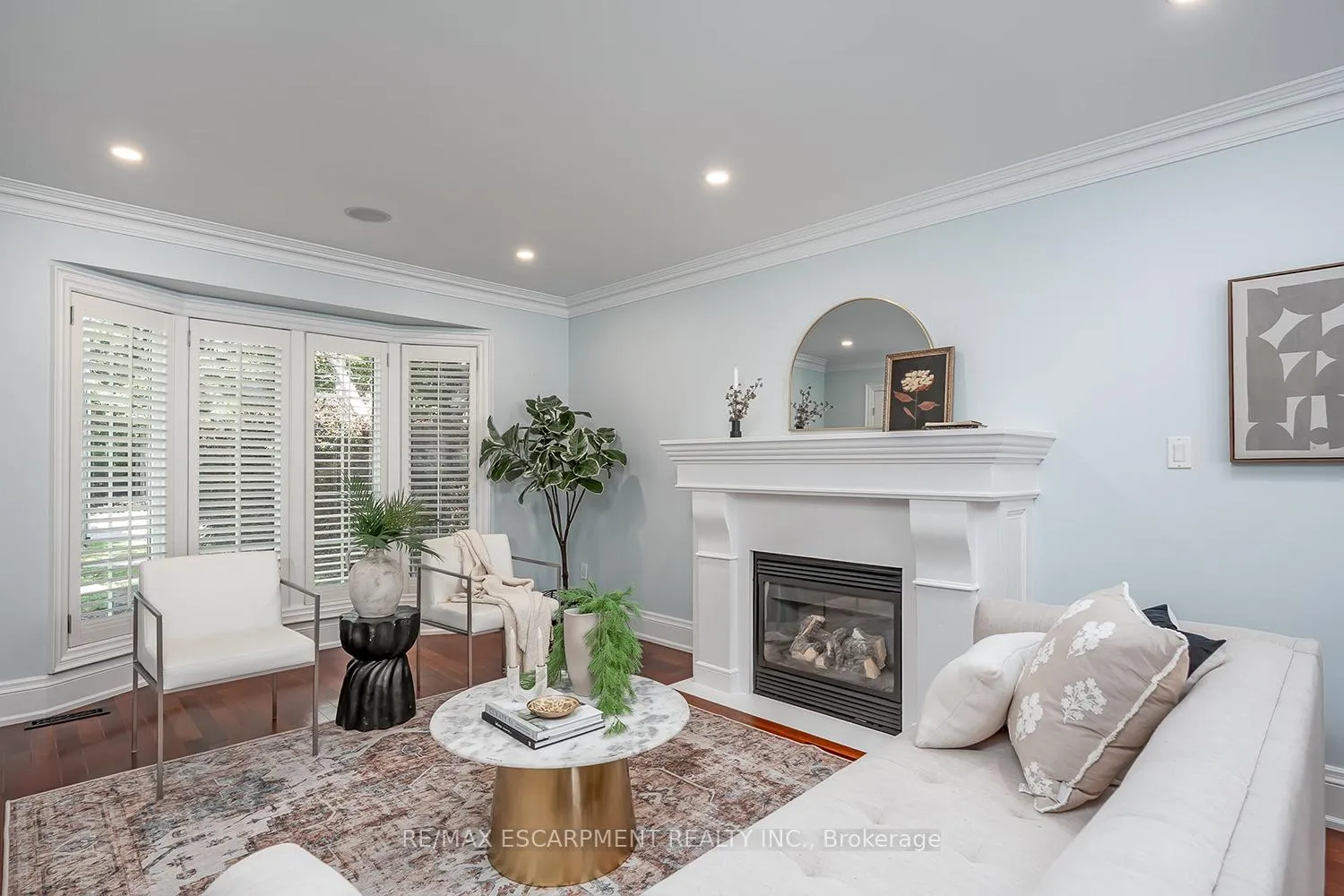 Photo 8 of 2428 Lakeshore Road, Burlington, Brant — HOMEH