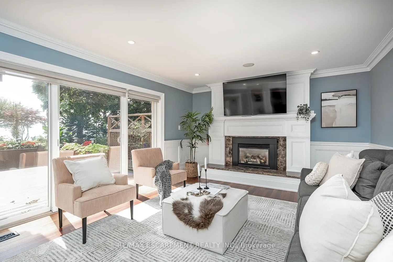 Photo 19 of 2428 Lakeshore Road, Burlington, Brant — HOMEH