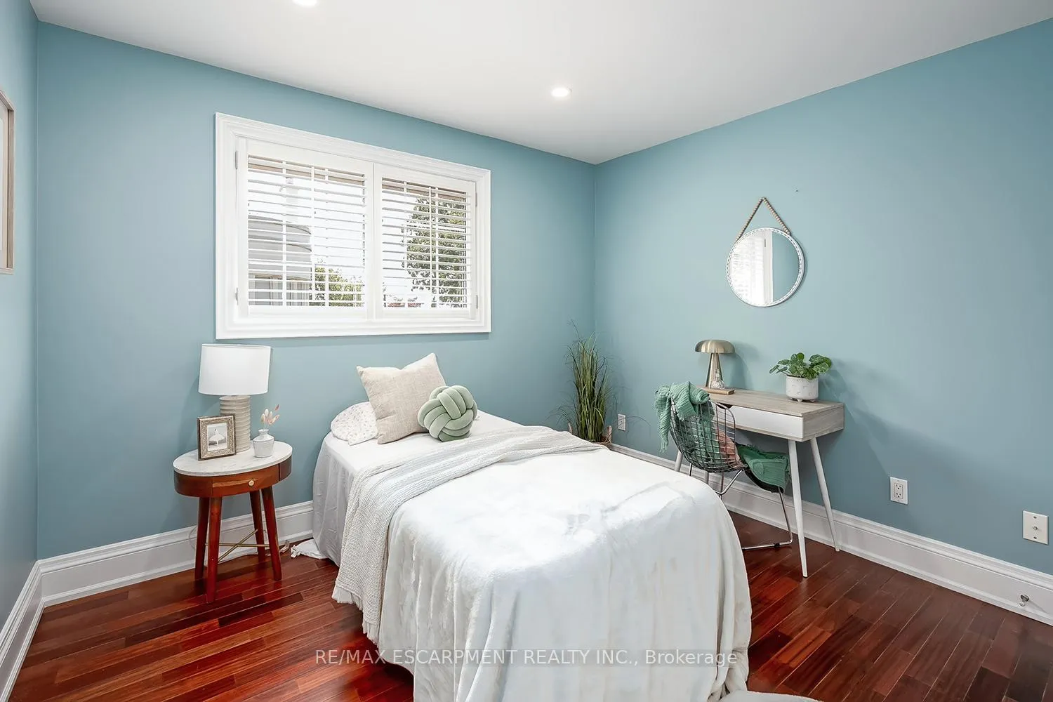 Photo 28 of 2428 Lakeshore Road, Burlington, Brant — HOMEH