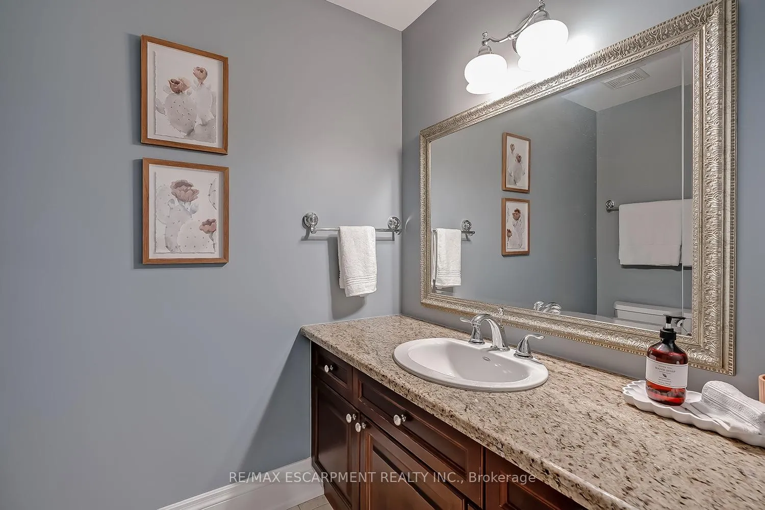 Photo 29 of 2428 Lakeshore Road, Burlington, Brant — HOMEH