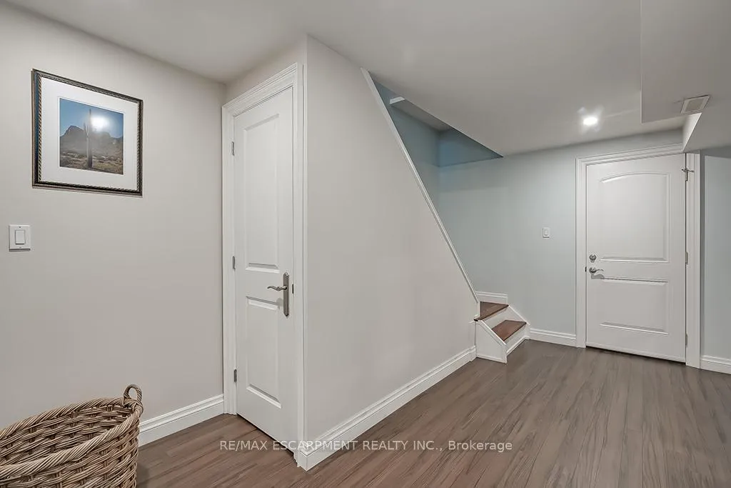 Photo 35 of 2428 Lakeshore Road, Burlington, Brant — HOMEH