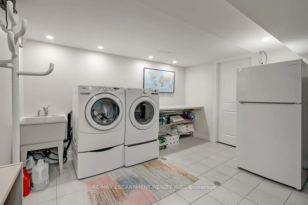 Photo 38 of 2428 Lakeshore Road, Burlington, Brant — HOMEH