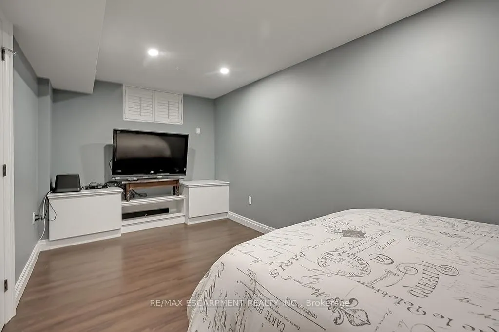 Photo 41 of 2428 Lakeshore Road, Burlington, Brant — HOMEH