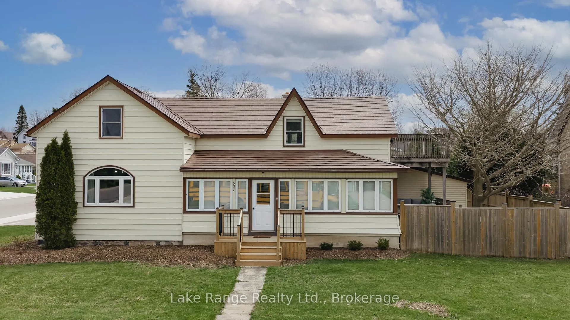 Photo 4 of 537 Inglis Street, Huron-Kinloss, Lucknow — HOMEH
