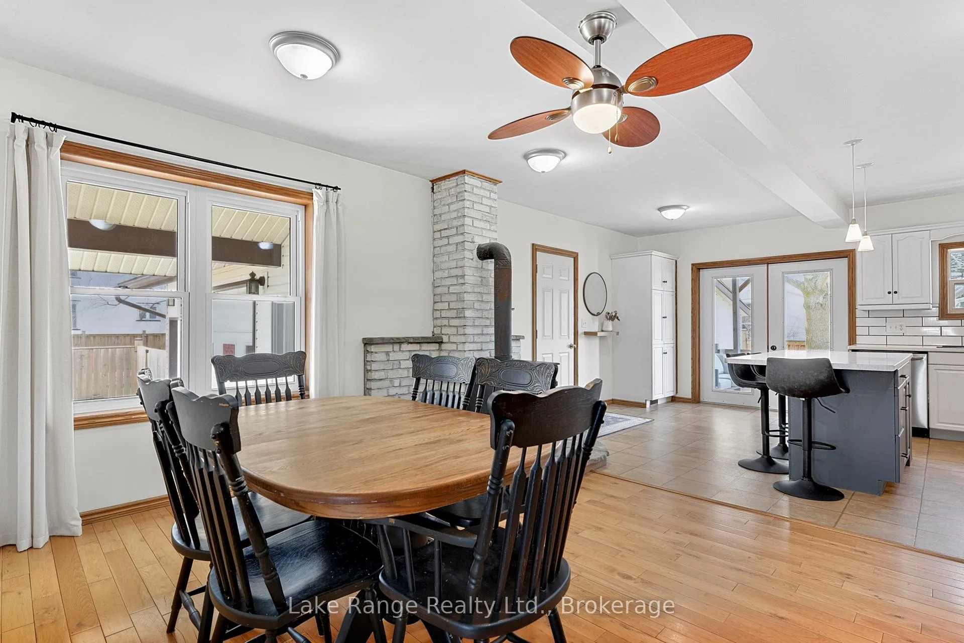 Photo 9 of 537 Inglis Street, Huron-Kinloss, Lucknow — HOMEH