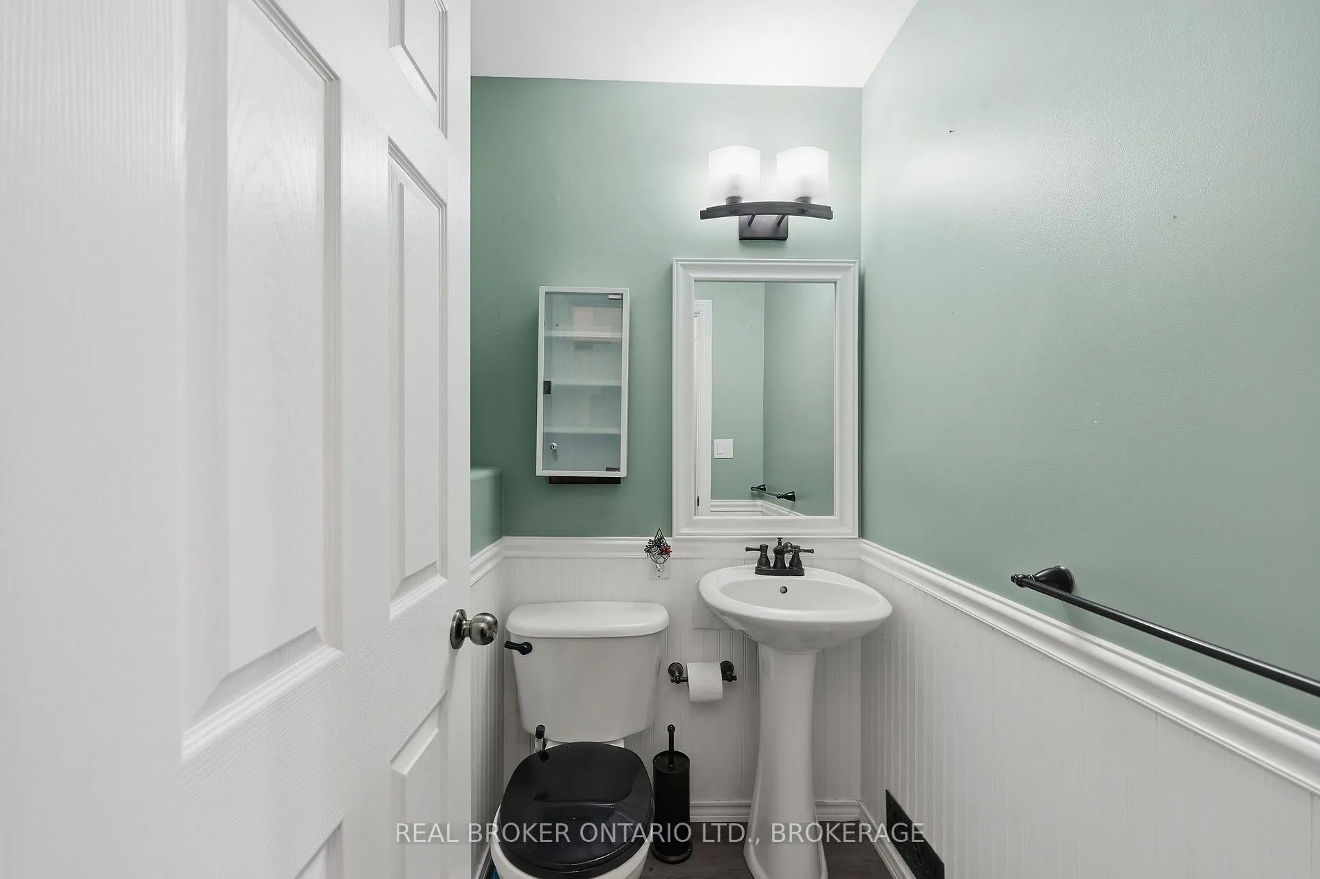 Photo 8 of 1269 Juniper Drive, Kingston, City Northwest — HOMEH