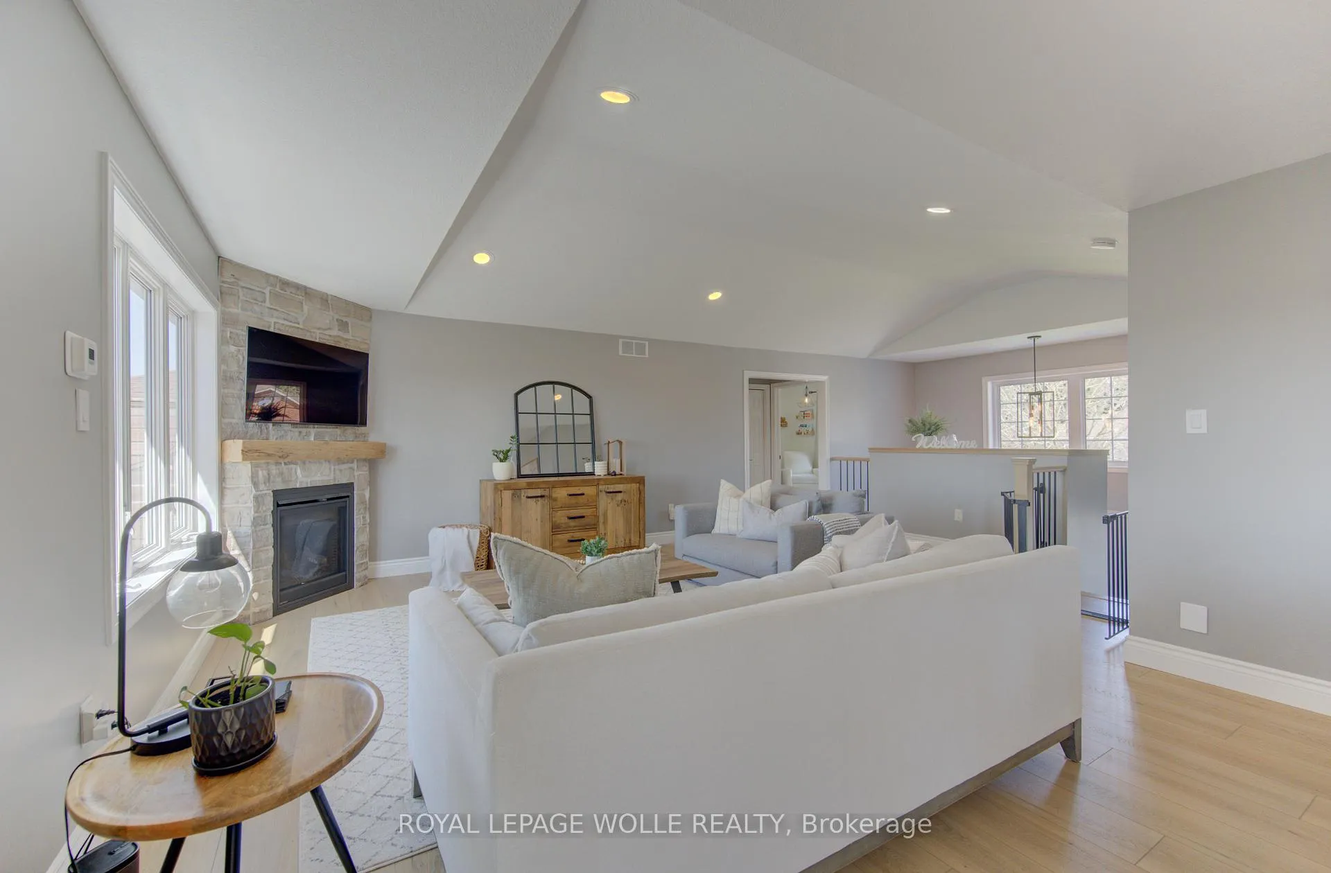 Photo 14 of 93 Lawrence Street, Wellesley — HOMEH