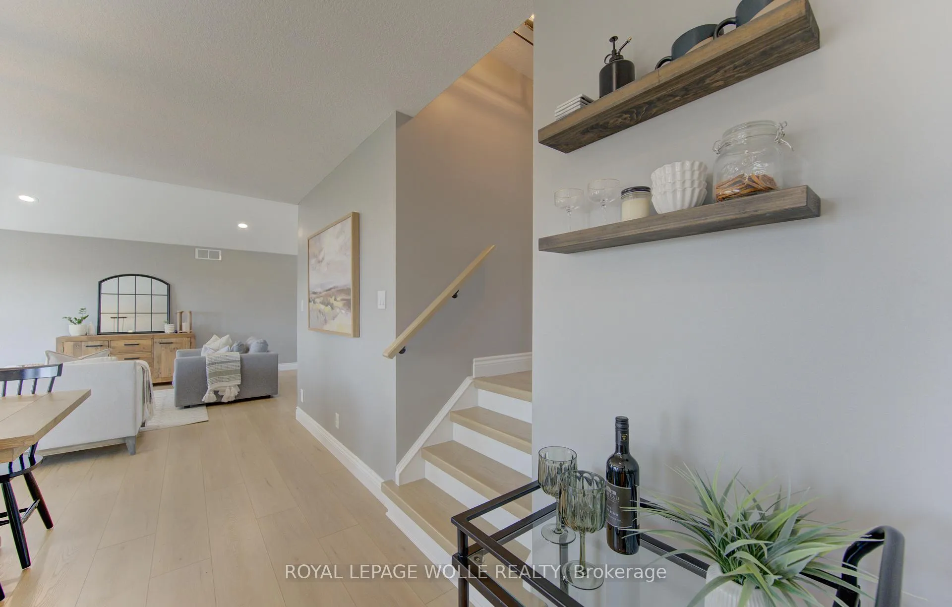 Photo 23 of 93 Lawrence Street, Wellesley — HOMEH