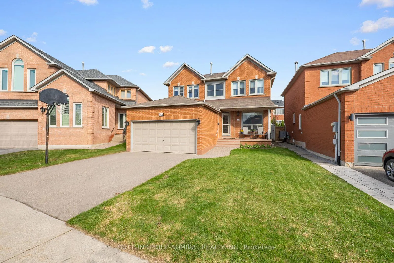 Photo 2 of 43 Ventura Way, Vaughan, Beverley Glen — HOMEH