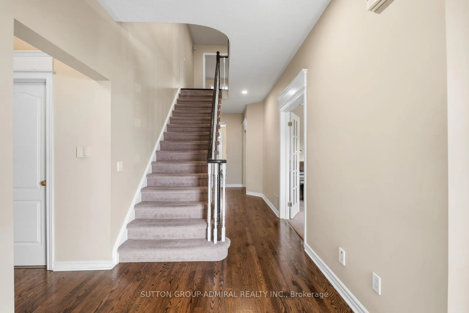 Photo 4 of 43 Ventura Way, Vaughan, Beverley Glen — HOMEH