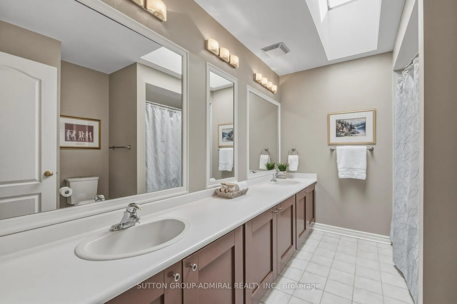 Photo 35 of 43 Ventura Way, Vaughan, Beverley Glen — HOMEH