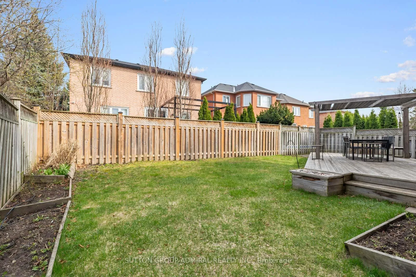 Photo 44 of 43 Ventura Way, Vaughan, Beverley Glen — HOMEH