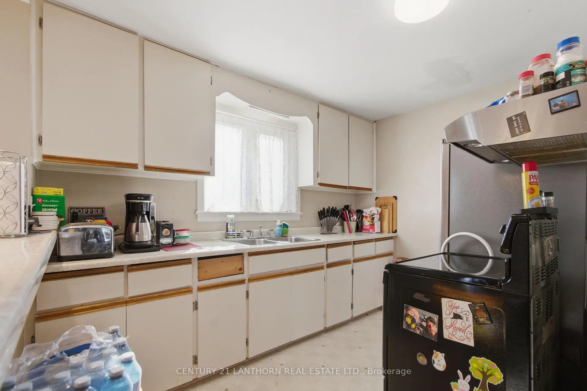 Photo 14 of 1 Clarke Boulevard, Belleville, Belleville Ward — HOMEH