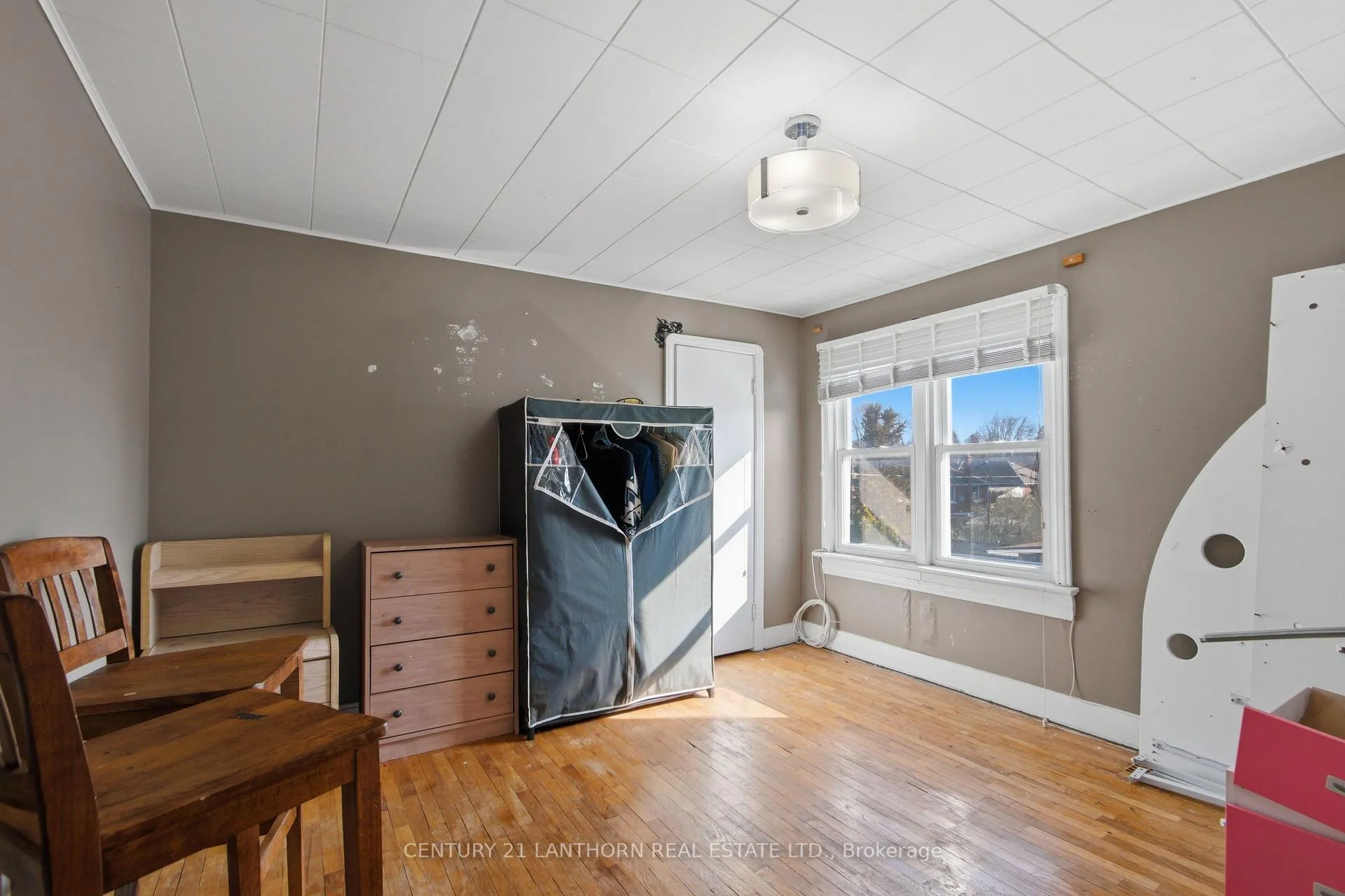 Photo 19 of 1 Clarke Boulevard, Belleville, Belleville Ward — HOMEH