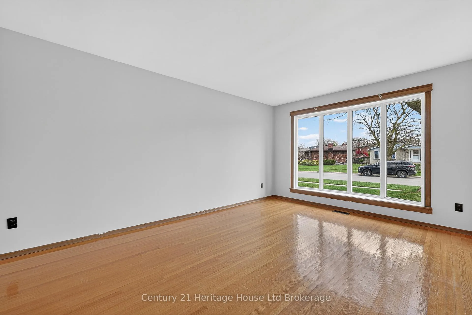 Photo 10 of 40 Hillmer Road, Cambridge — HOMEH