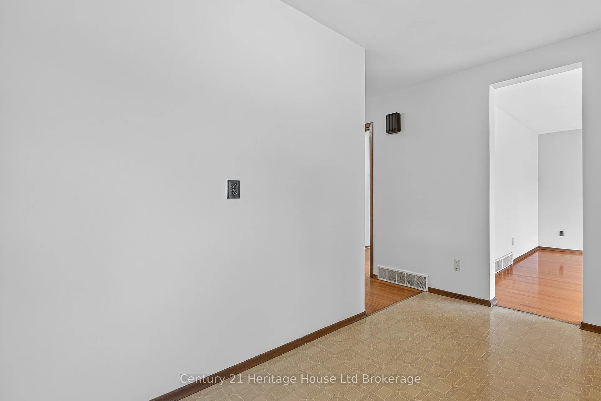 Photo 19 of 40 Hillmer Road, Cambridge — HOMEH