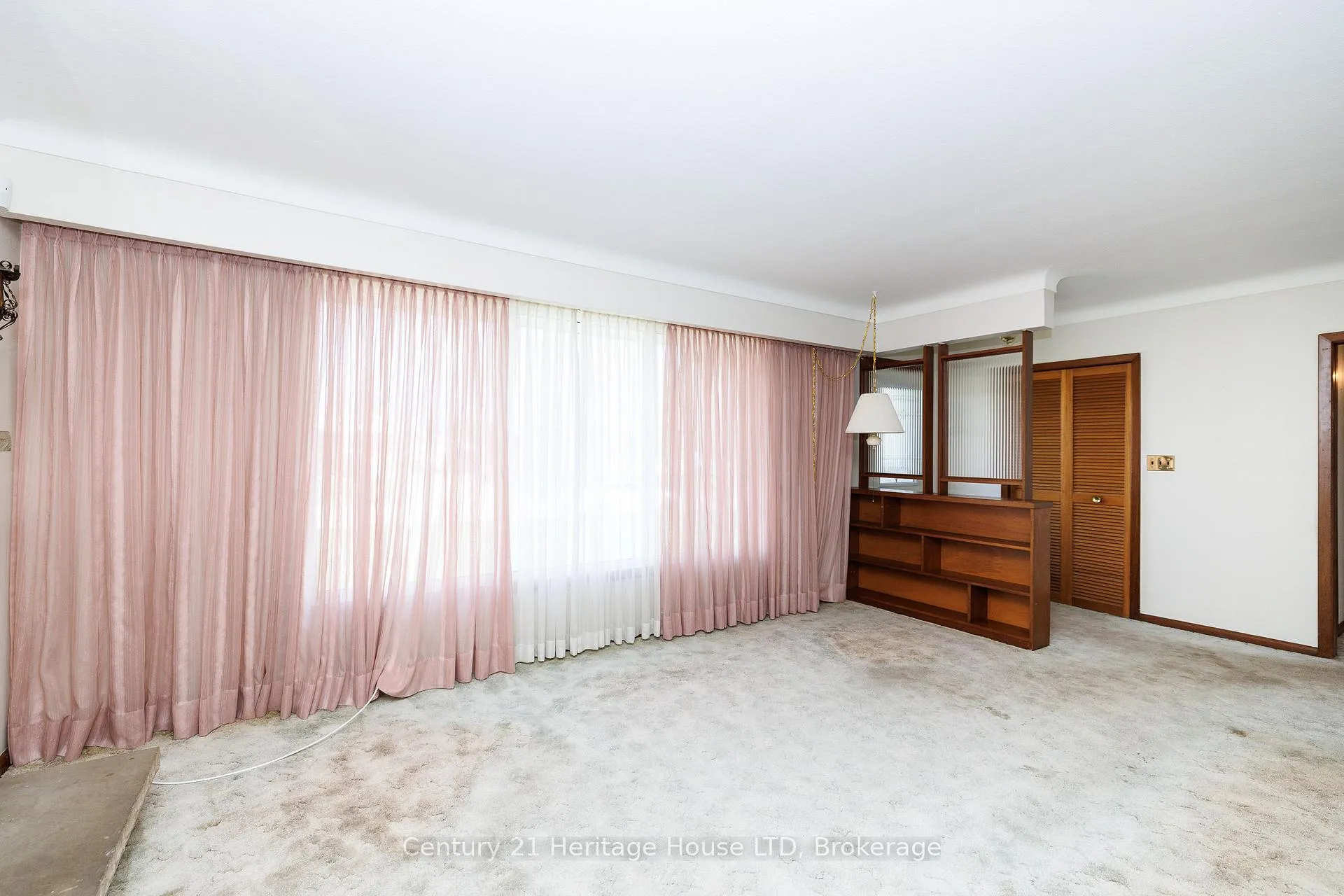 Photo 8 of 4114 Campbell Avenue, Niagara Falls, Chippawa — HOMEH