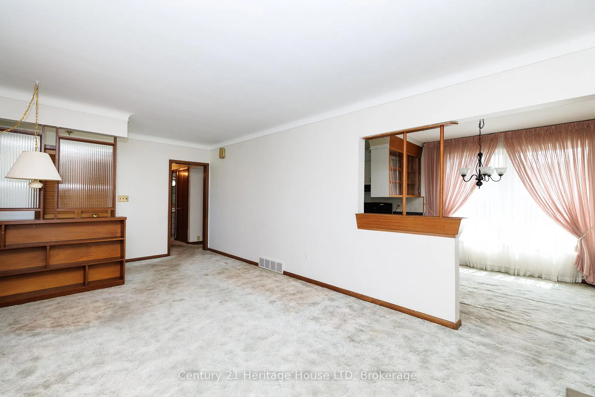 Photo 9 of 4114 Campbell Avenue, Niagara Falls, Chippawa — HOMEH