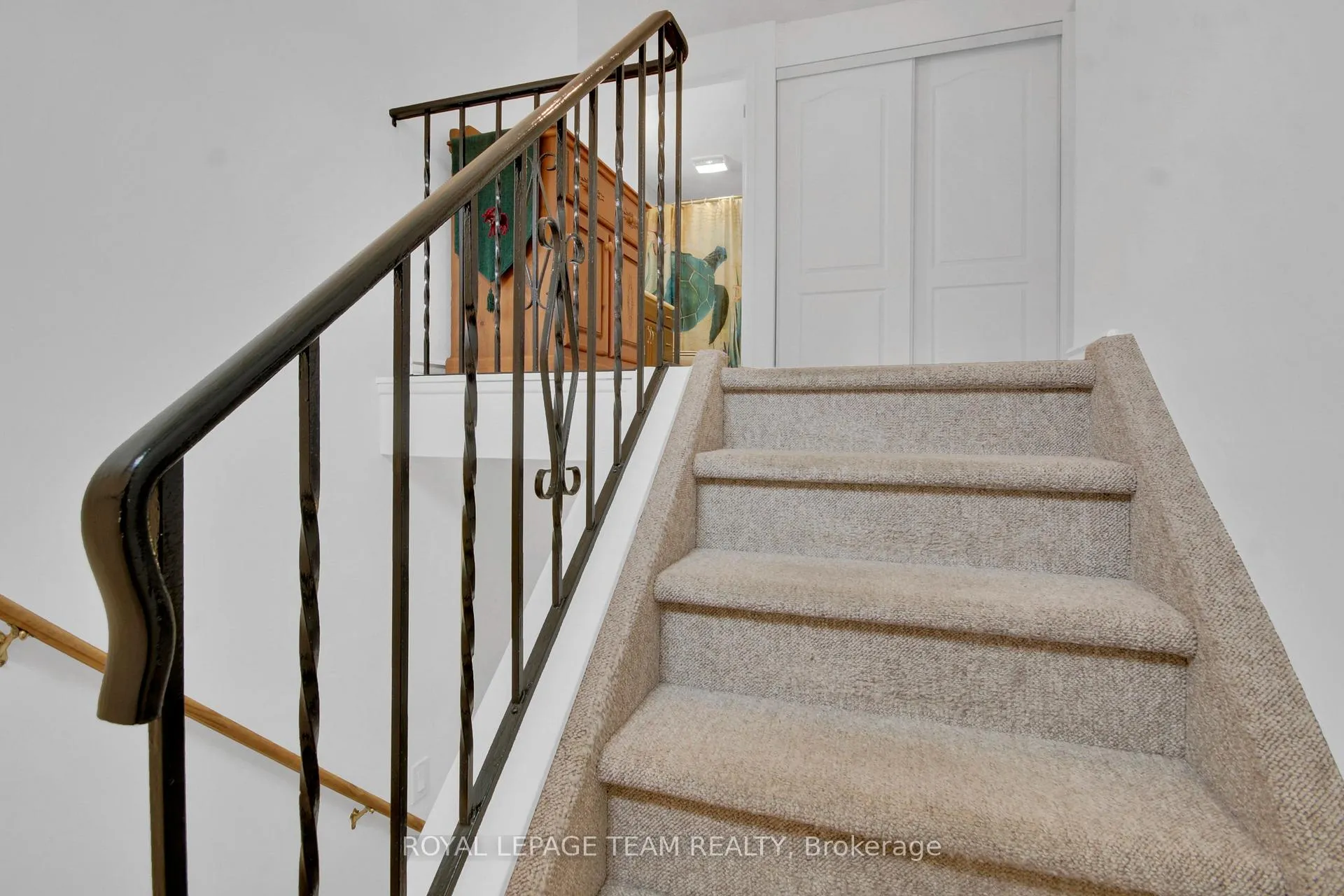 Photo 24 of Unit D, 30 Black Forest Lane, Ottawa, Arbeatha Park — HOMEH