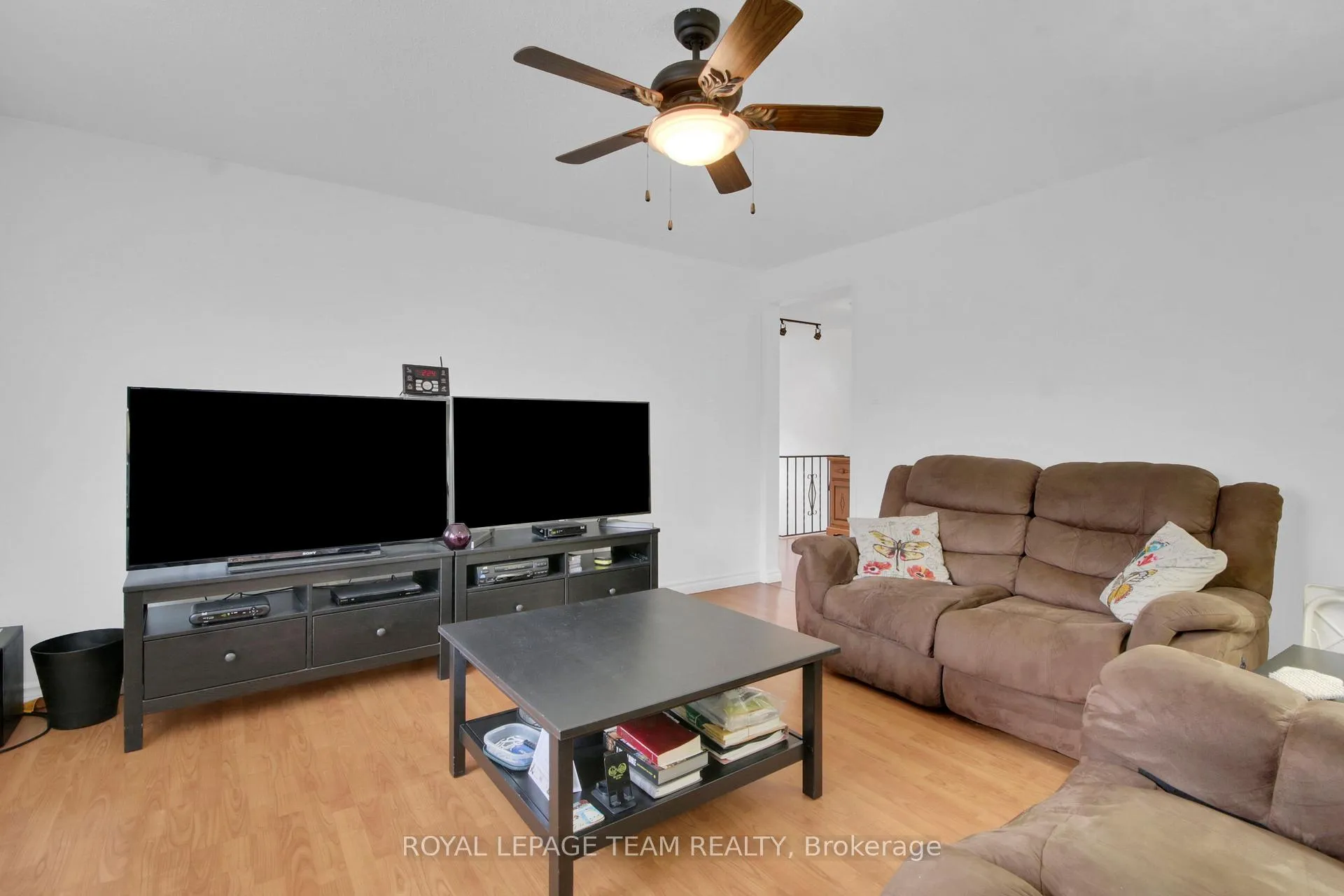 Photo 35 of Unit D, 30 Black Forest Lane, Ottawa, Arbeatha Park — HOMEH