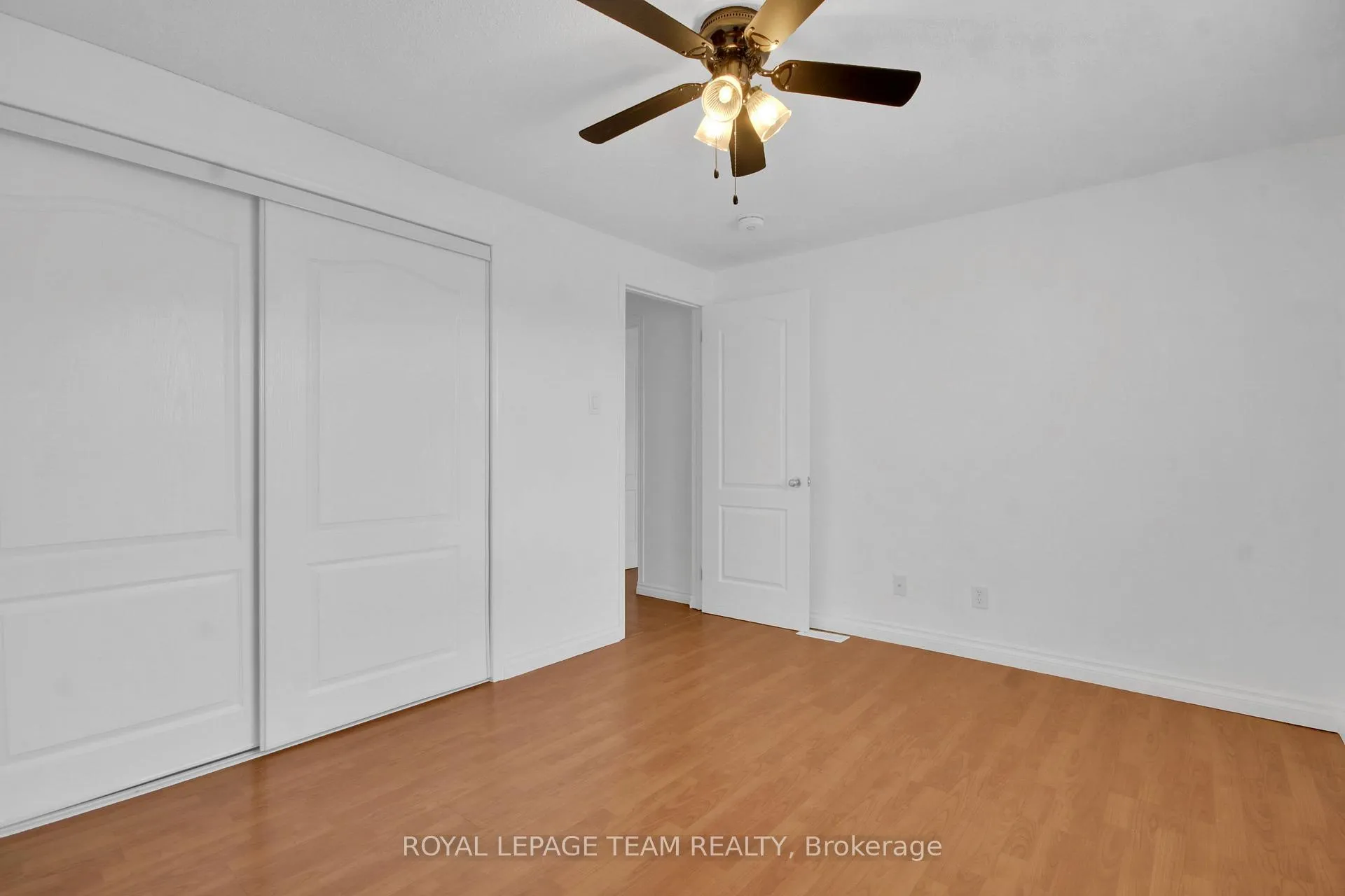 Photo 38 of Unit D, 30 Black Forest Lane, Ottawa, Arbeatha Park — HOMEH