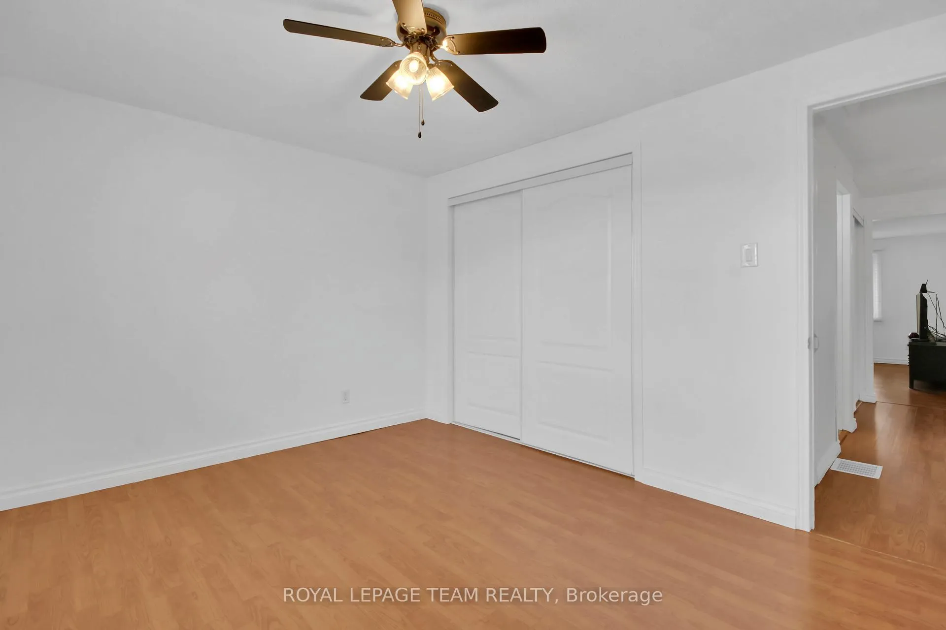 Photo 40 of Unit D, 30 Black Forest Lane, Ottawa, Arbeatha Park — HOMEH
