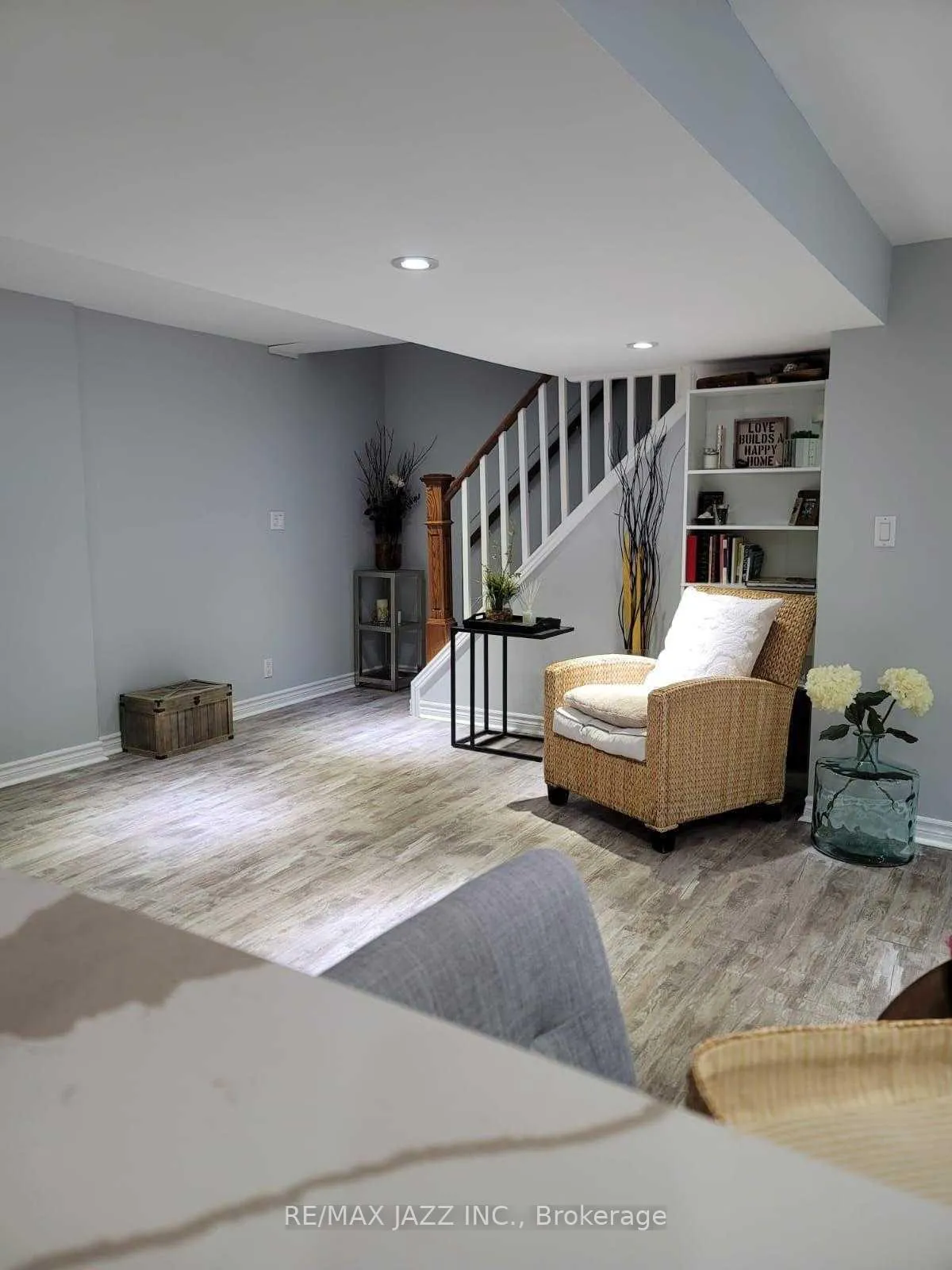 Photo 2 of Unit # 2, 900 Juniper Street, Oshawa, Centennial — HOMEH