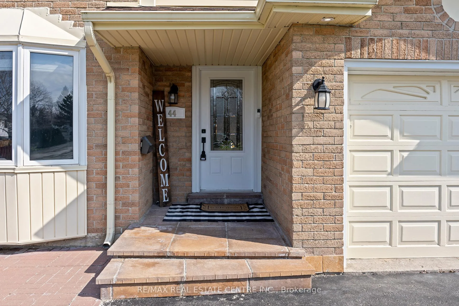 Photo 5 of 44 Mikado Crescent, Brampton, Central Park — HOMEH