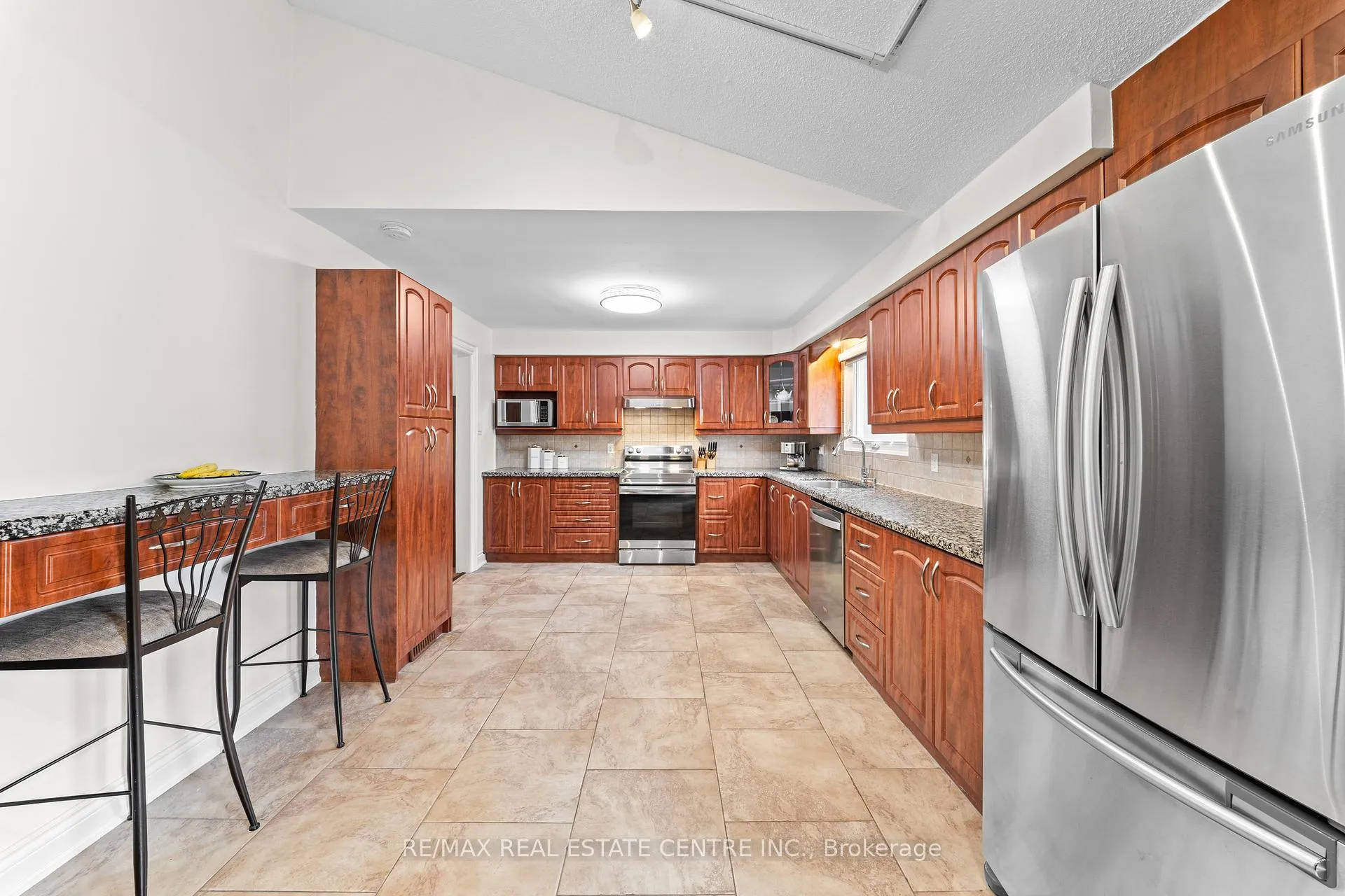 Photo 14 of 44 Mikado Crescent, Brampton, Central Park — HOMEH