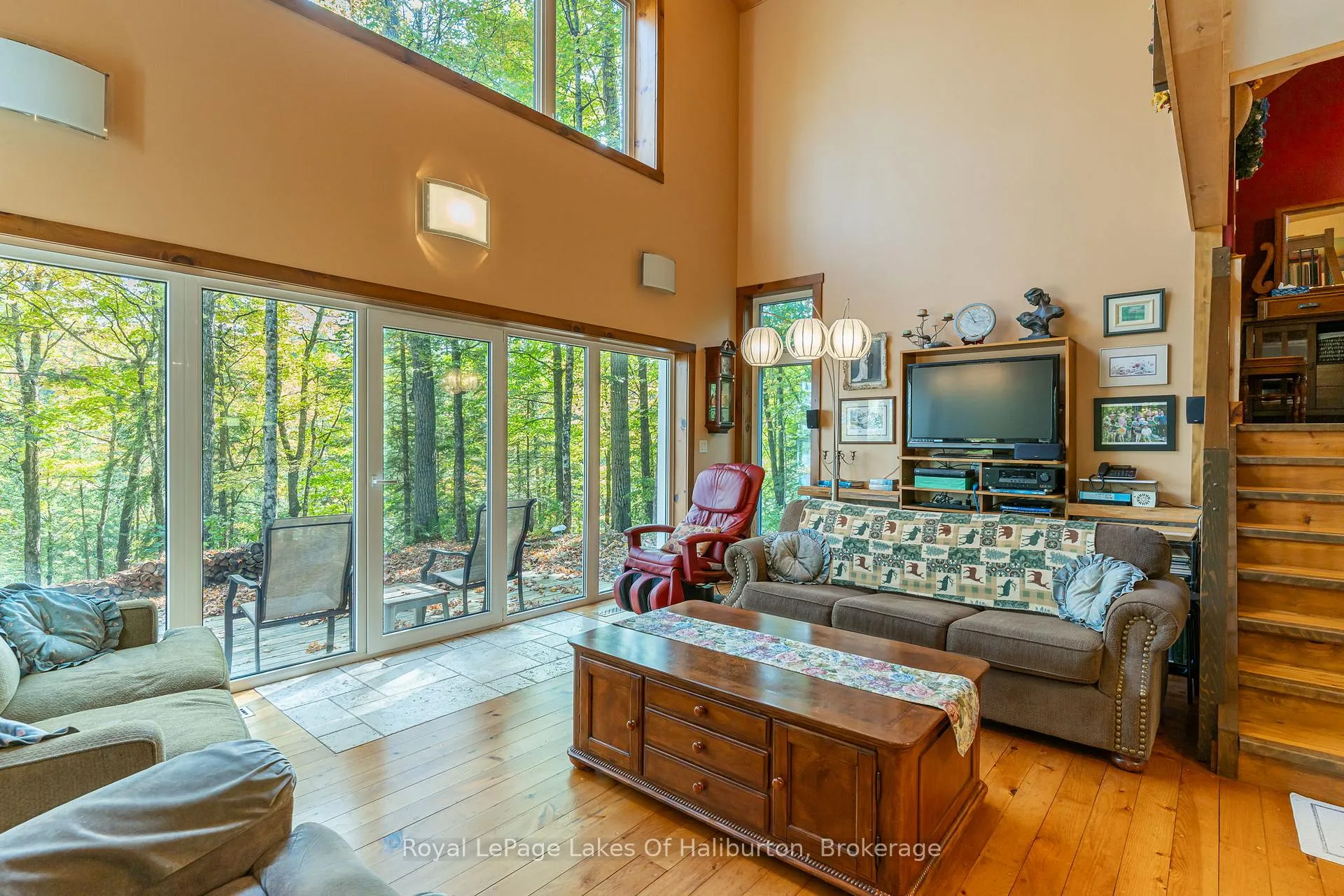 Photo 15 of 127 Russell Drive, Trent Lakes — HOMEH