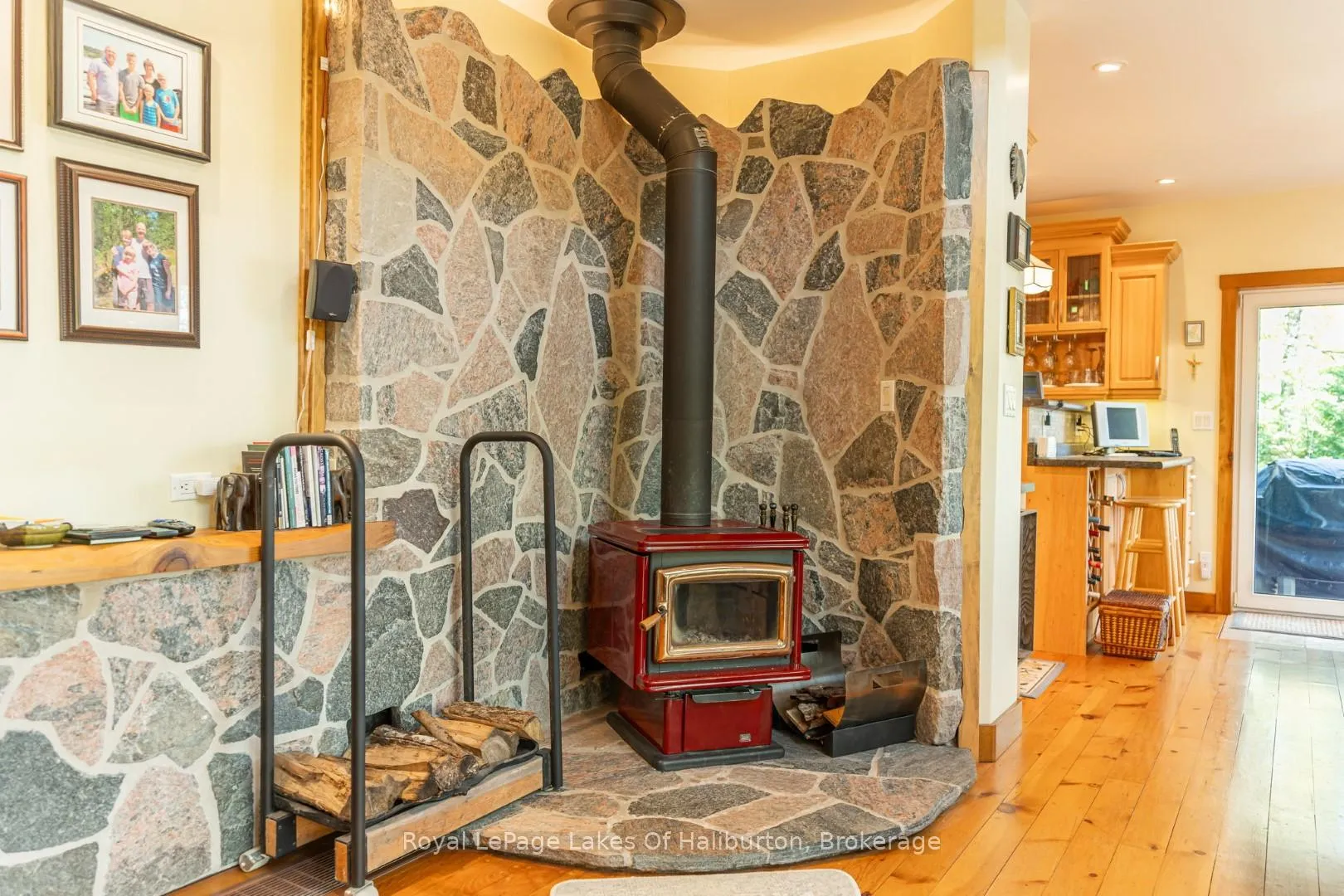 Photo 17 of 127 Russell Drive, Trent Lakes — HOMEH