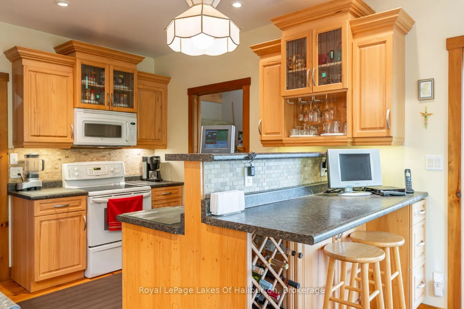 Photo 19 of 127 Russell Drive, Trent Lakes — HOMEH