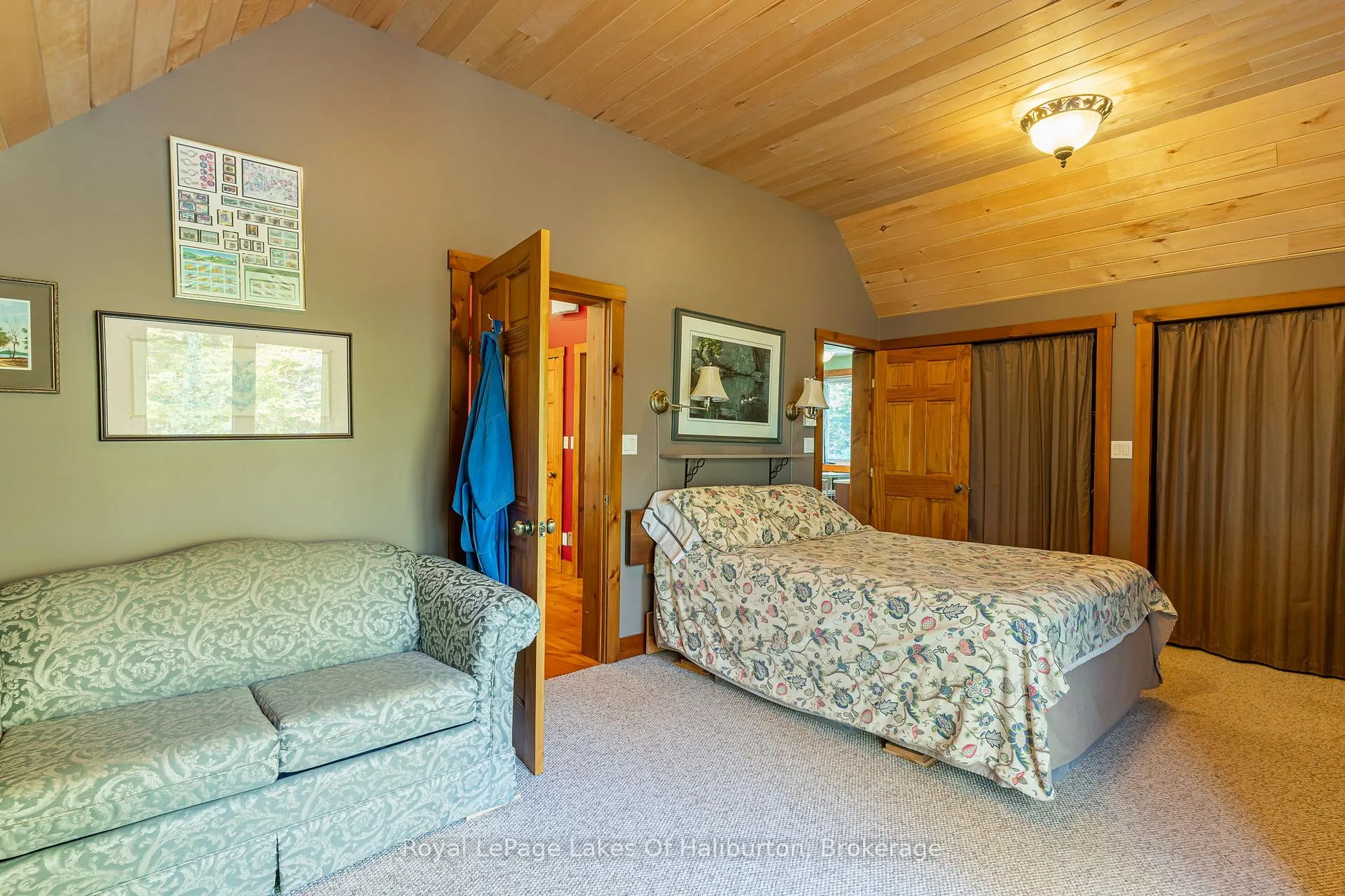 Photo 33 of 127 Russell Drive, Trent Lakes — HOMEH