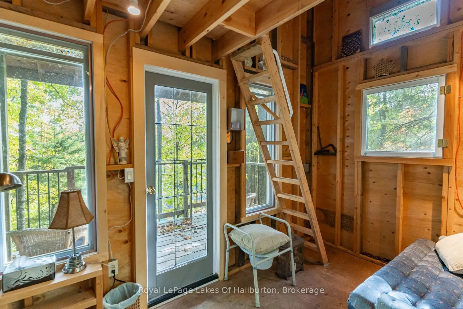 Photo 35 of 127 Russell Drive, Trent Lakes — HOMEH
