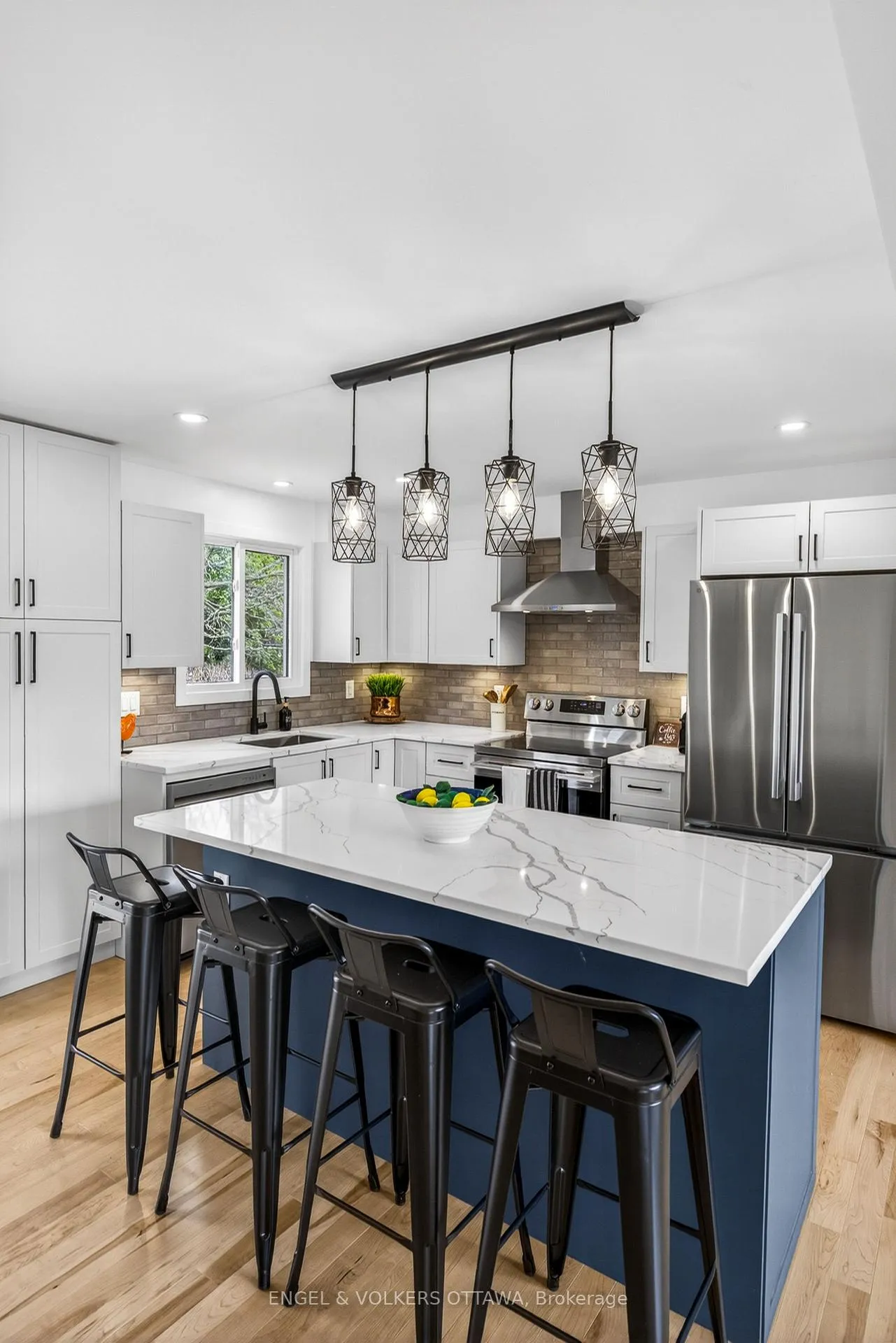 Photo 8 of 44 Carol Crescent, Smiths Falls — HOMEH