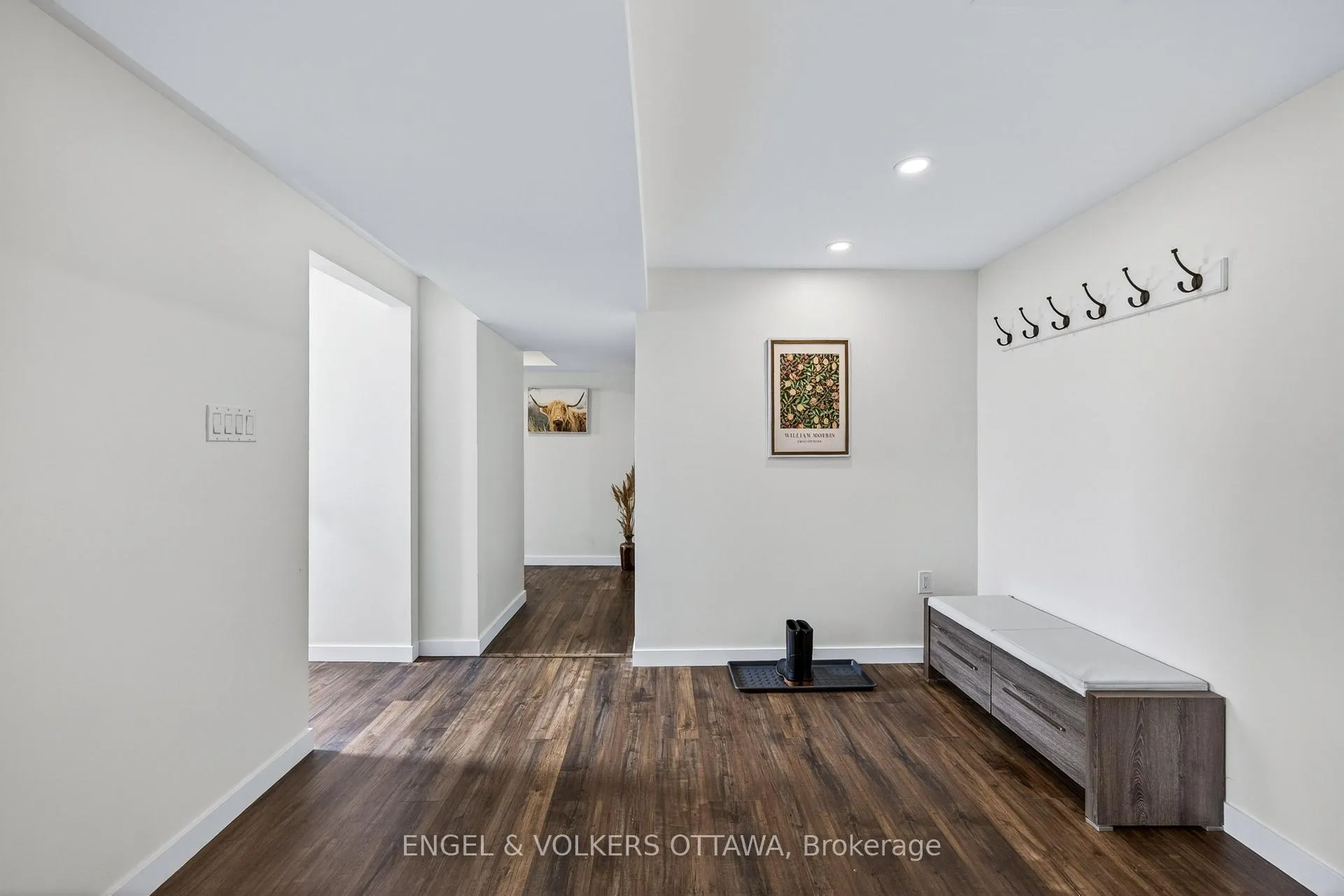 Photo 20 of 44 Carol Crescent, Smiths Falls — HOMEH