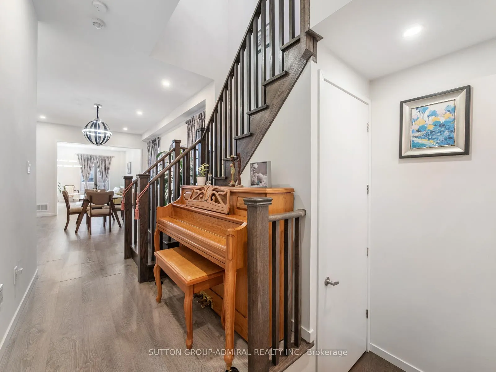 Photo 6 of 197 Elyse Court, Aurora, Bayview Northeast — HOMEH