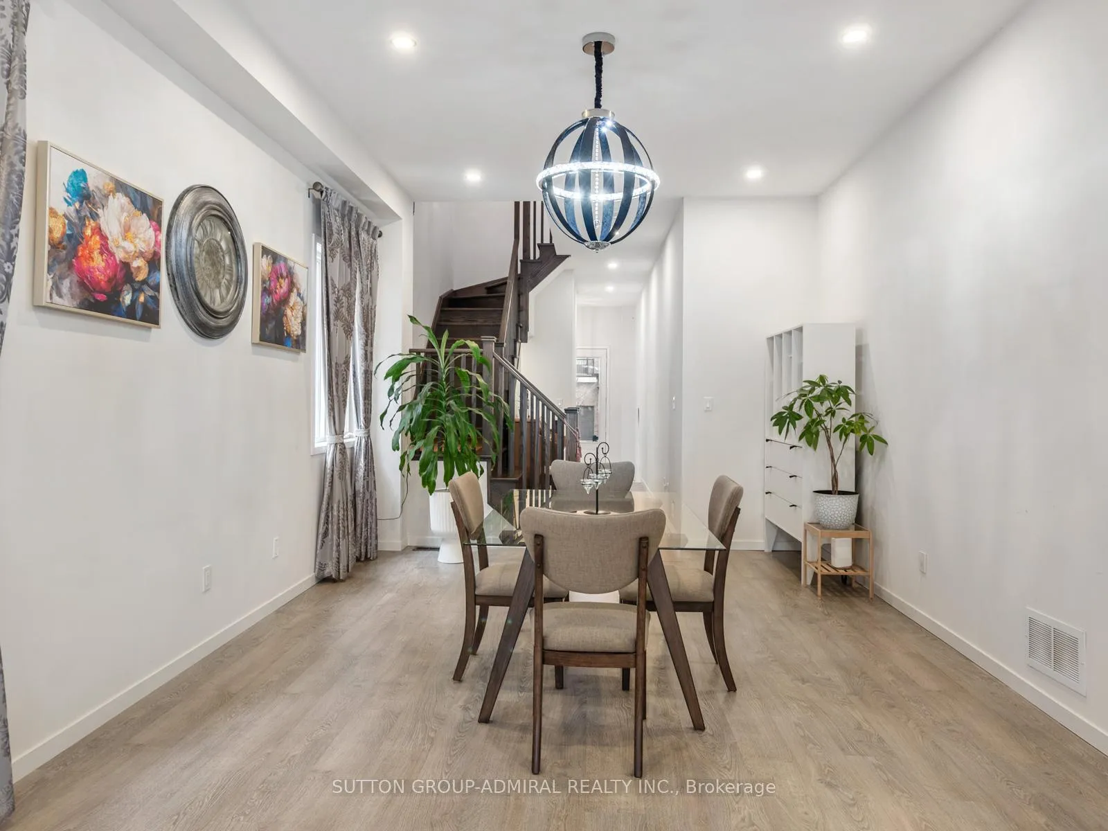 Photo 9 of 197 Elyse Court, Aurora, Bayview Northeast — HOMEH