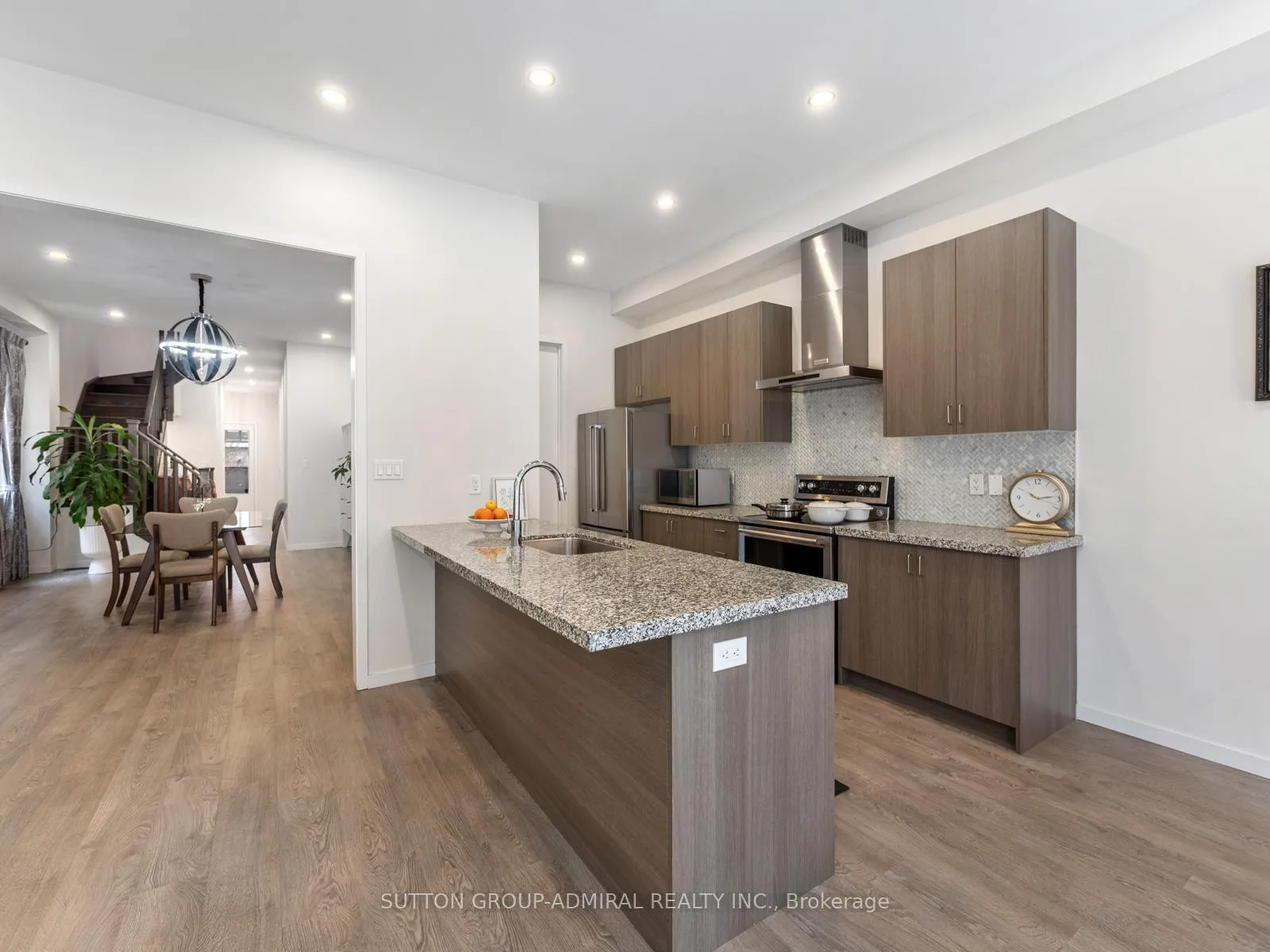Photo 15 of 197 Elyse Court, Aurora, Bayview Northeast — HOMEH