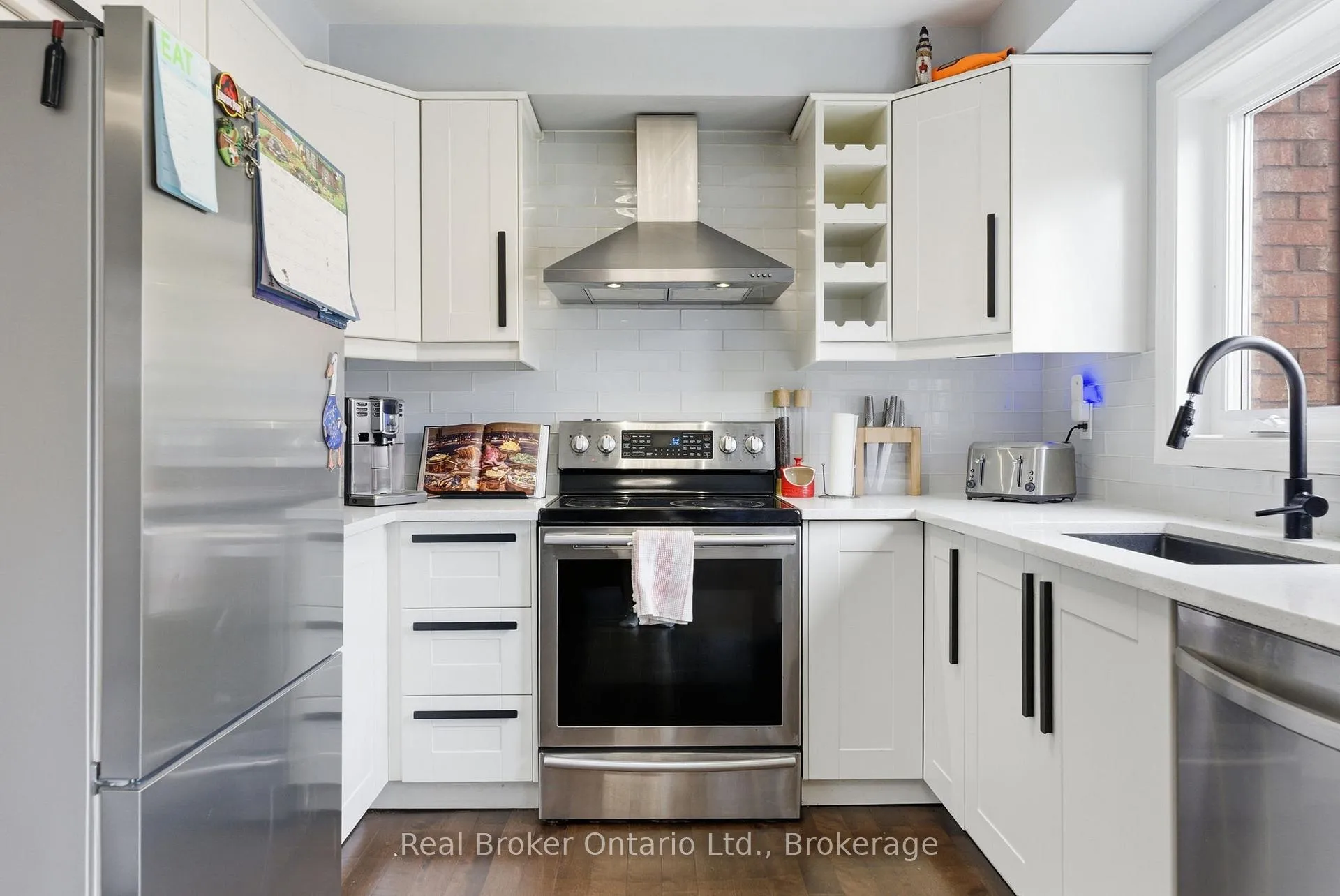 Photo 14 of 635 Amelia Crescent, Burlington, Appleby — HOMEH