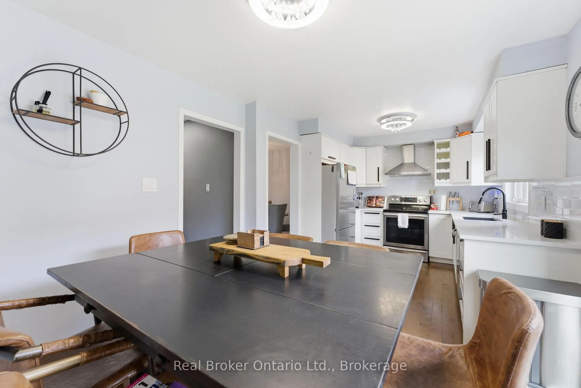 Photo 18 of 635 Amelia Crescent, Burlington, Appleby — HOMEH