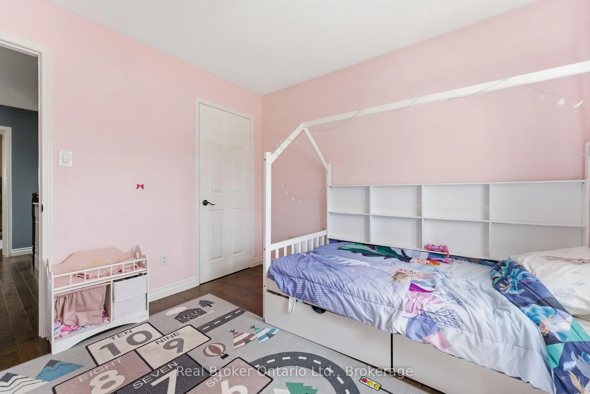 Photo 24 of 635 Amelia Crescent, Burlington, Appleby — HOMEH