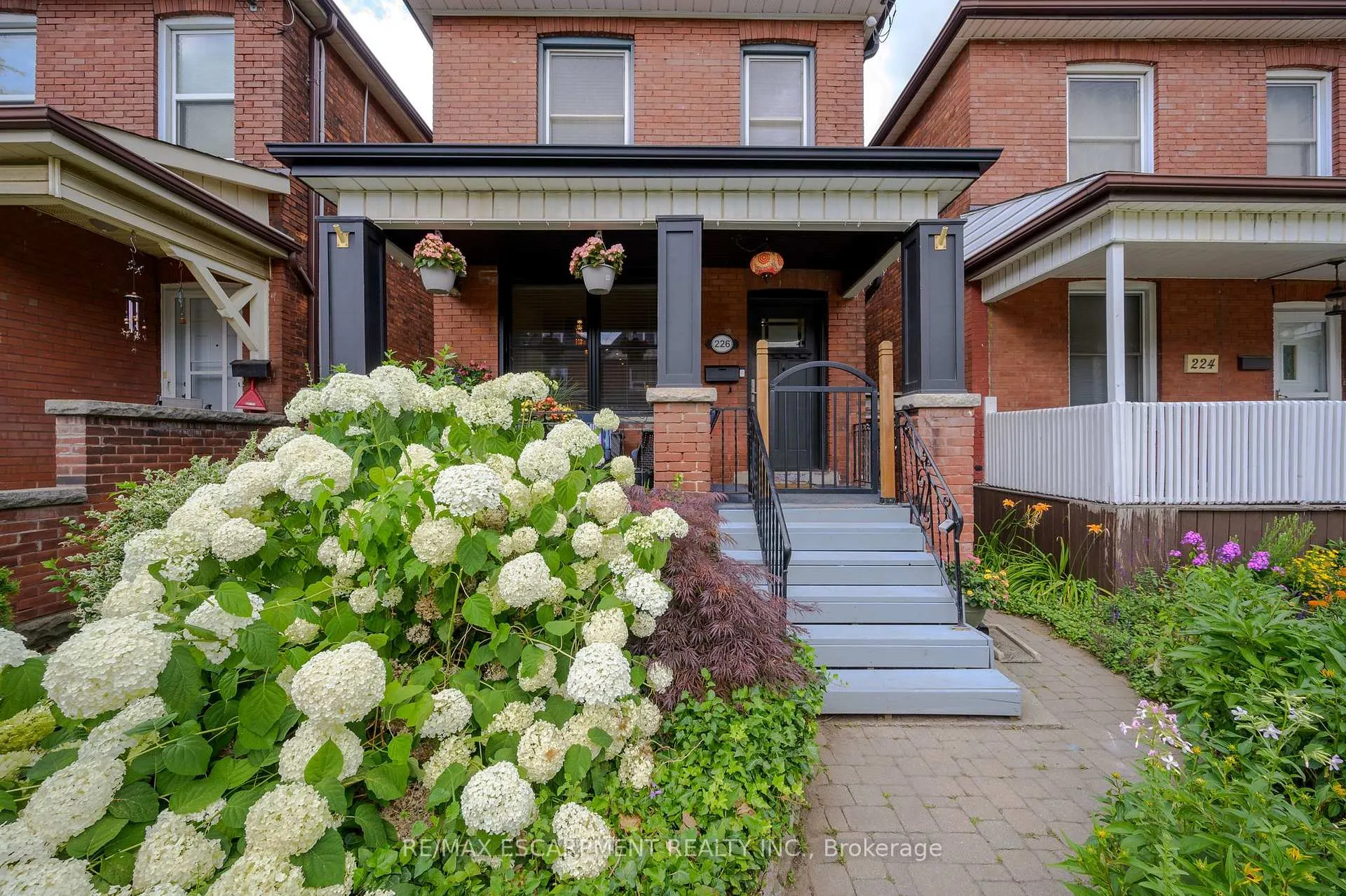 Photo 4 of 226 Balsam Avenue S, Hamilton, Blakeley — HOMEH