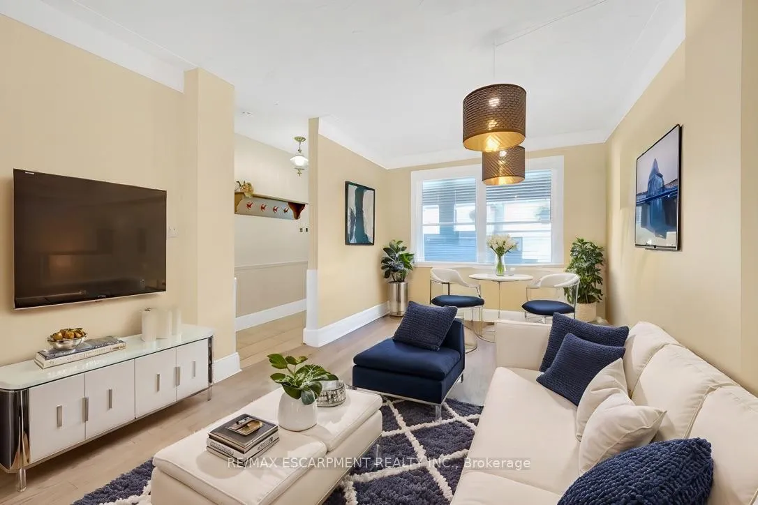 Photo 9 of 226 Balsam Avenue S, Hamilton, Blakeley — HOMEH