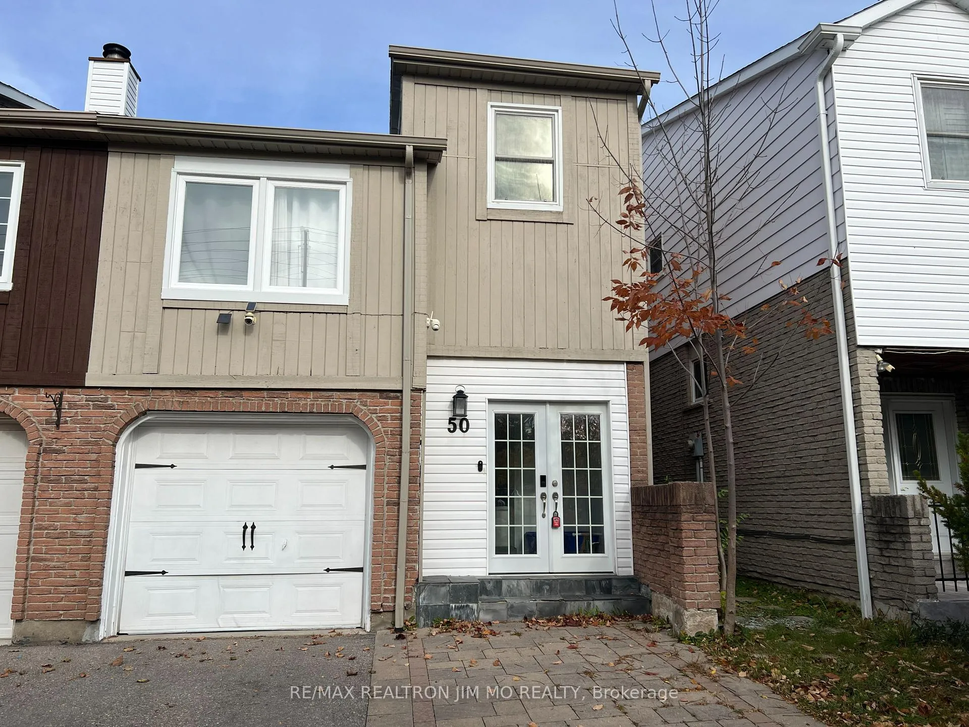Front of Unit Basement, 50 Reginald Crescent