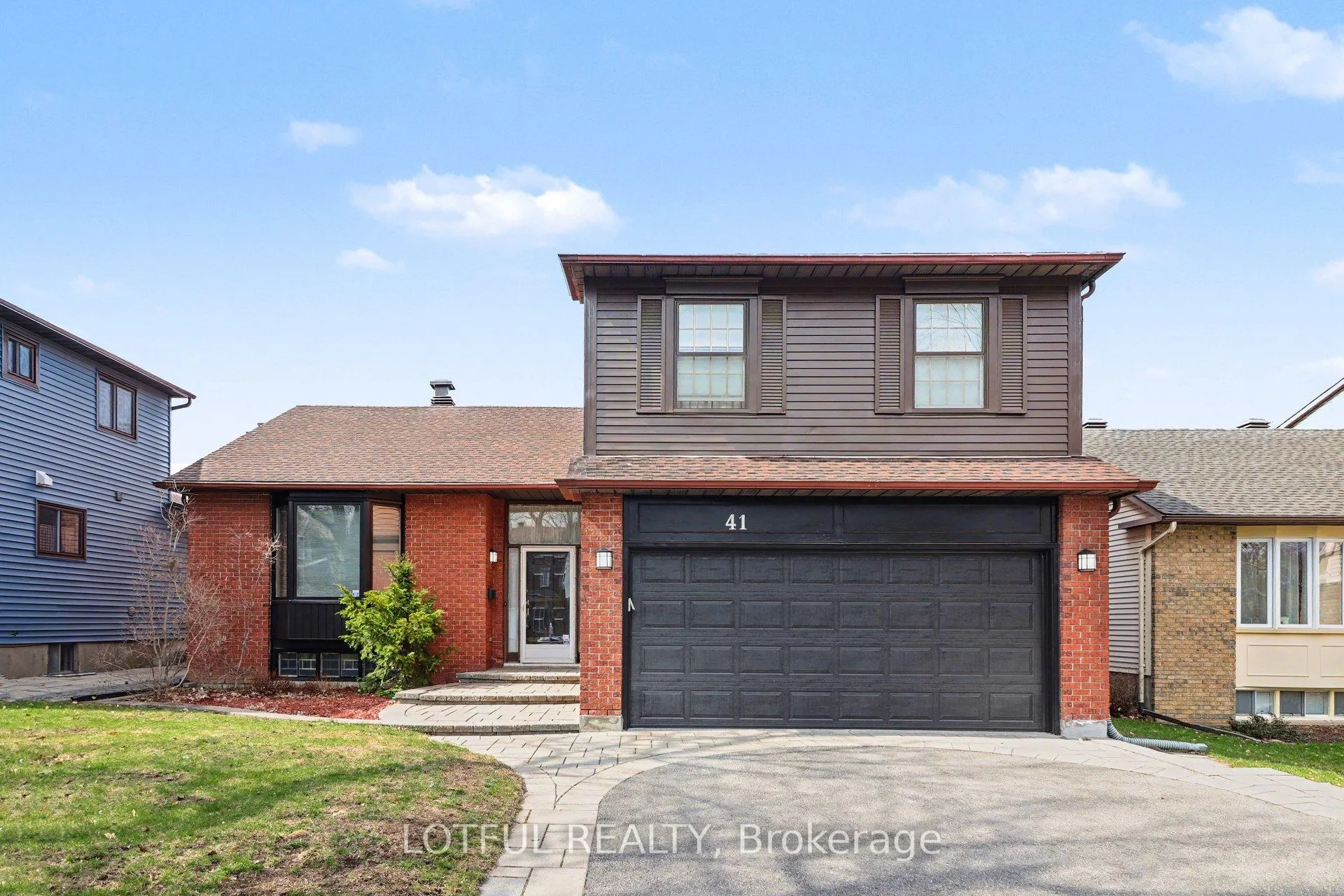 Photo 3 of 41 Pattermead Crescent, Ottawa, Hunt Club/Western Community — HOMEH